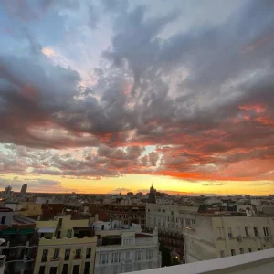 Cata de vinos por San Valentín en un ático privado y exclusivo en Madrid