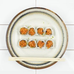 Spicy Crunch Salmón (8pzas)
